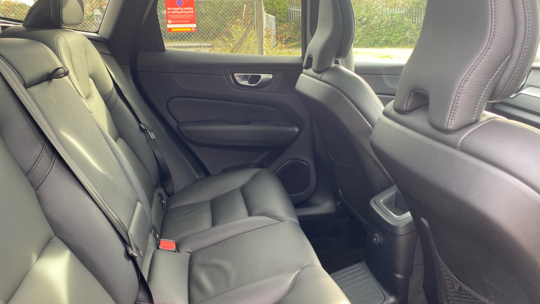 Volvo XC60 2.0 T6 [350] RC PHEV Plus Dark 5dr AWD Geartronic Estate